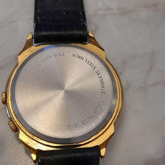 Vintage Lorus Quartz Mickey Mouse Disney Watch Y975-6A20 New Battery - Picture 10 of 10